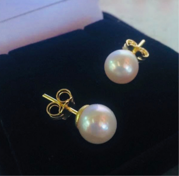 Pearl earrings