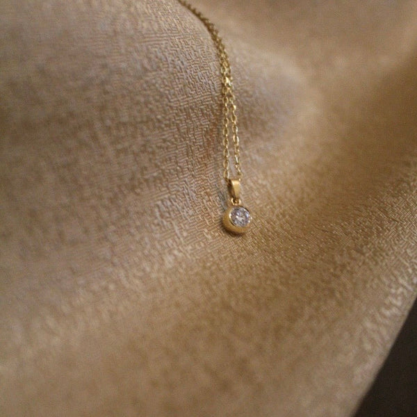 Single diamond