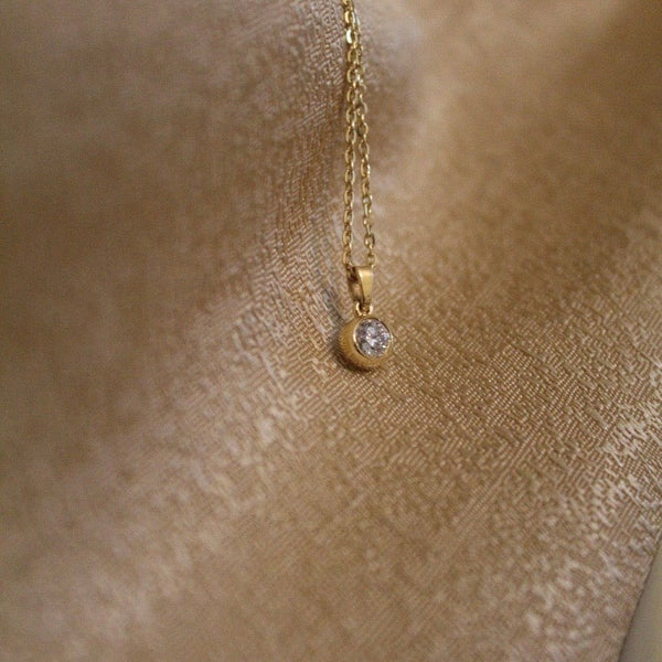 Single diamond