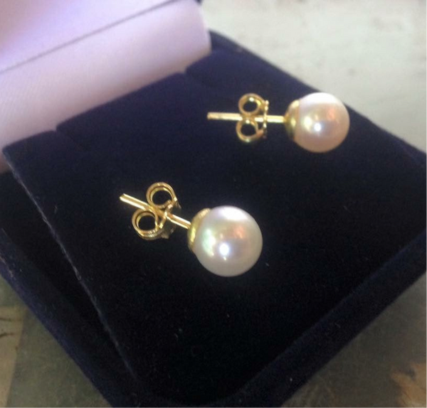 Pearl earrings