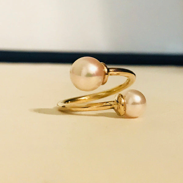 Twist Pearls Ring