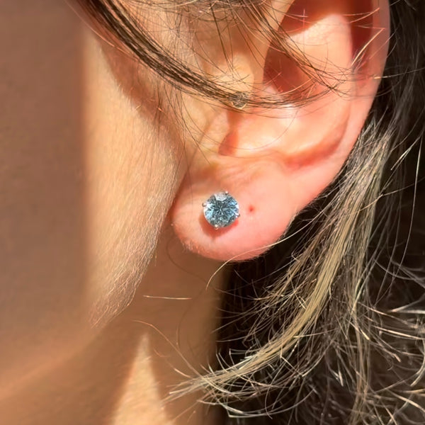 Diamond studs