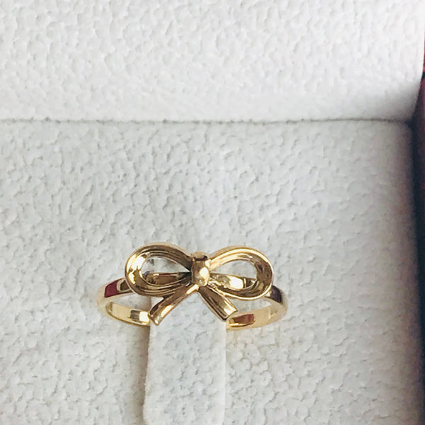 The Ribbon Ring