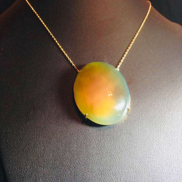 Oval moonstone necklace