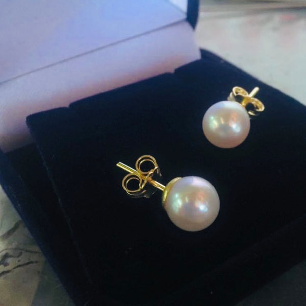Pearl earrings