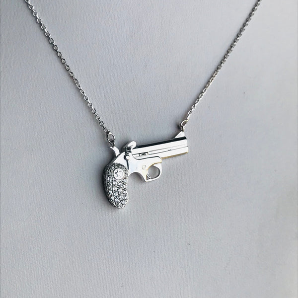 Gunshaped necklace 3