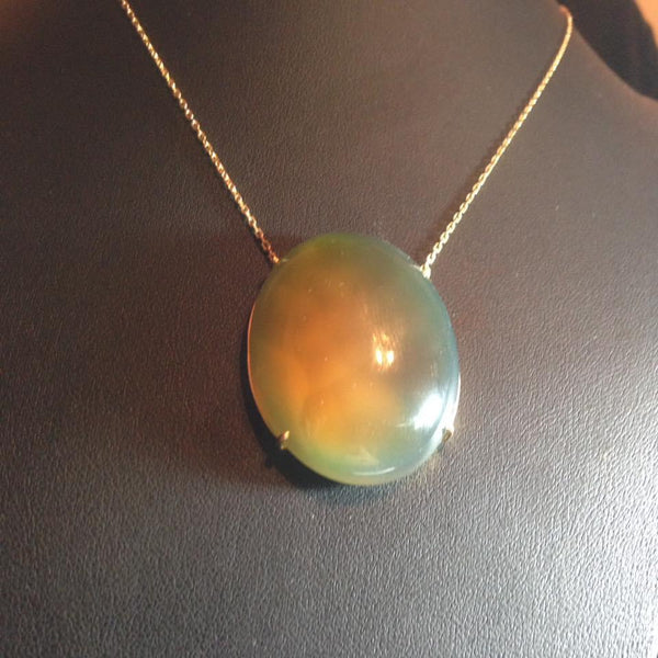 Oval moonstone necklace