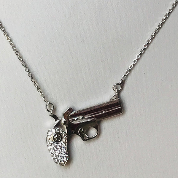 Gunshaped necklace 3