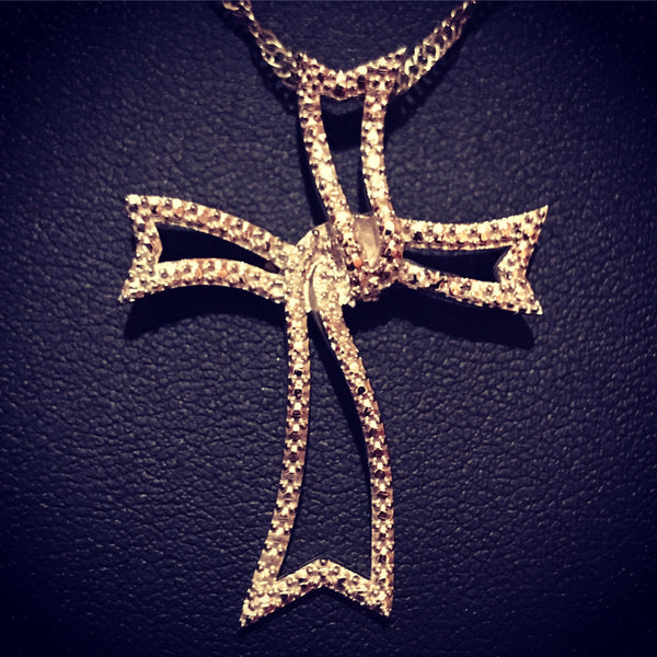 Twisted Cross pendant