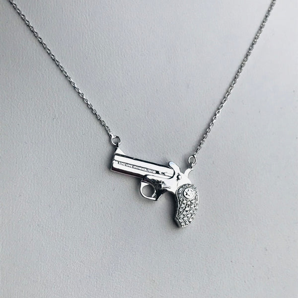 Gunshaped necklace 3