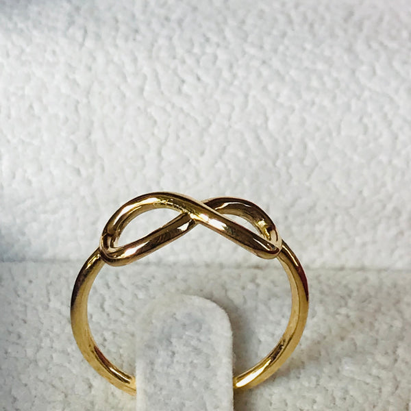 Infinity ring
