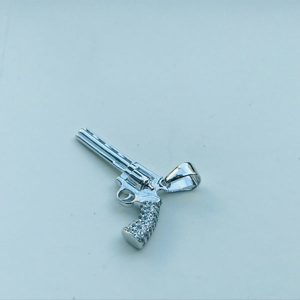 Gunshaped necklace 4