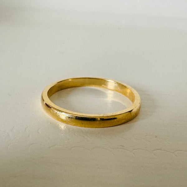 Simple wedding ring