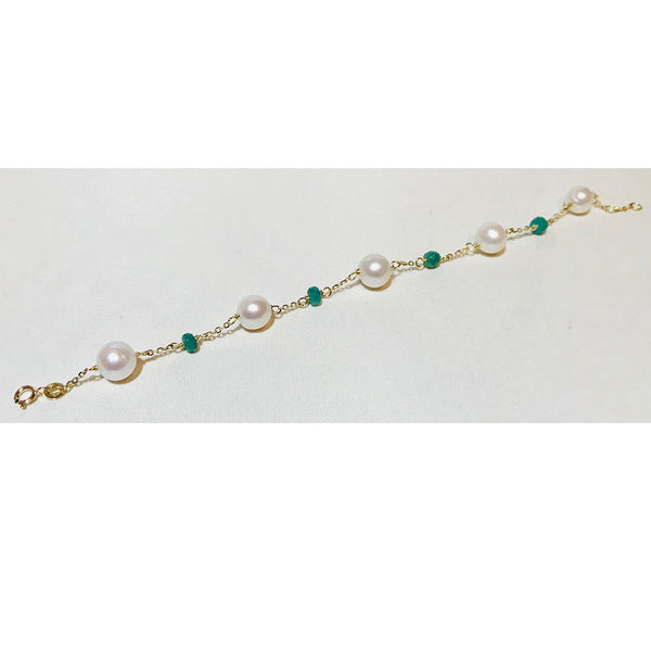 Pearl Bracelet with emeralds