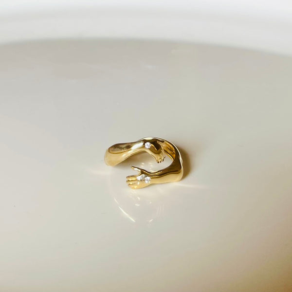 Hug Ring Diamonds