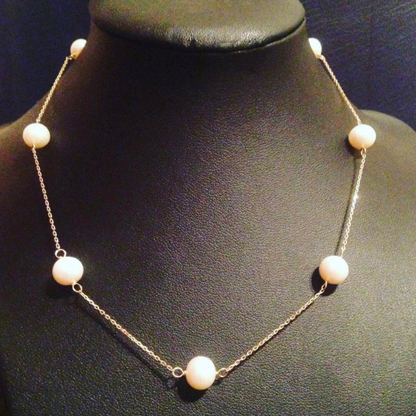 Classic Pearl Necklace