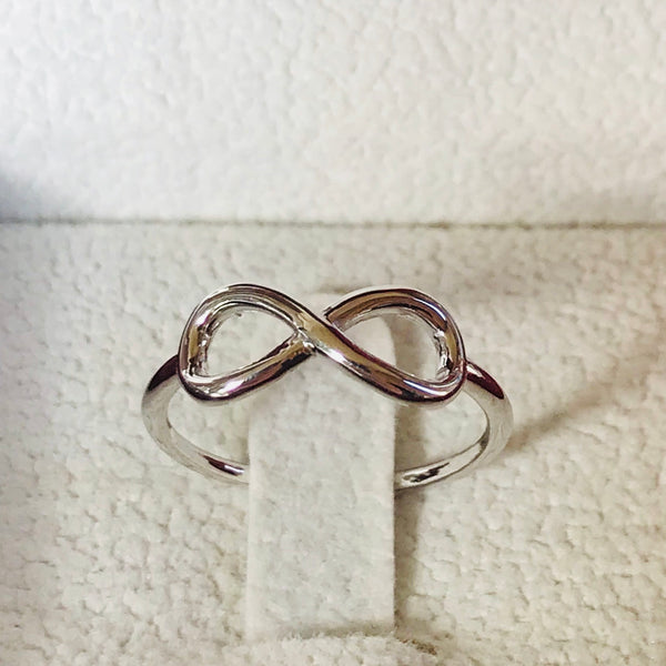 Infinity ring