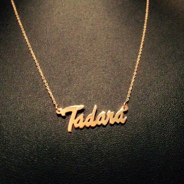 Classic name necklace