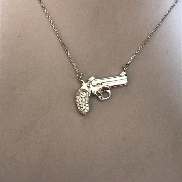 Gunshaped necklace 3