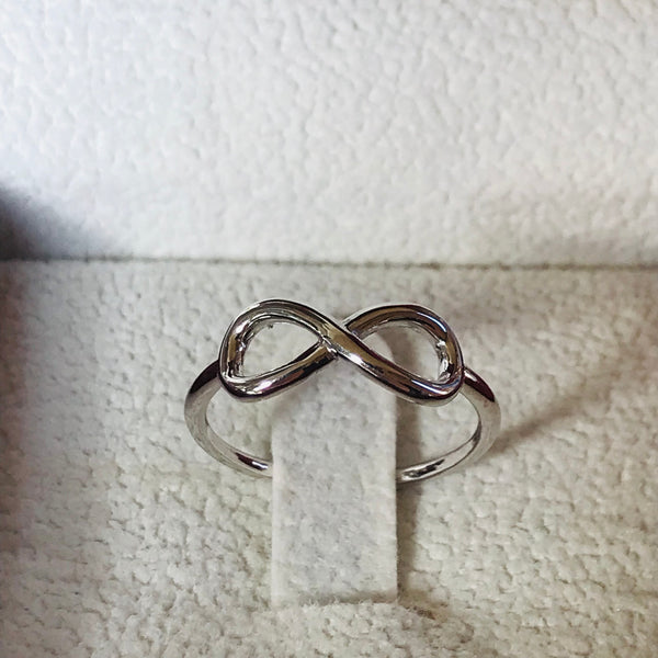Infinity ring