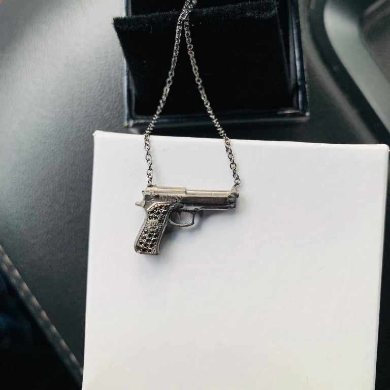 Gun-shaped necklace 5