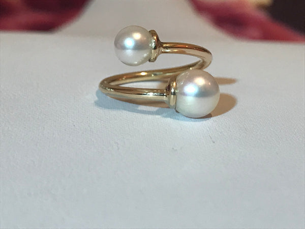 Twist Pearls Ring
