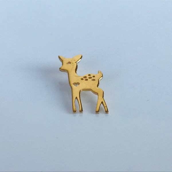 Deer pendant