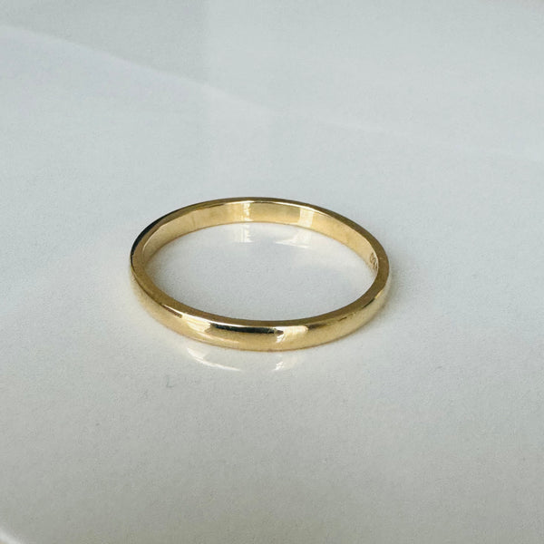 Simple wedding ring