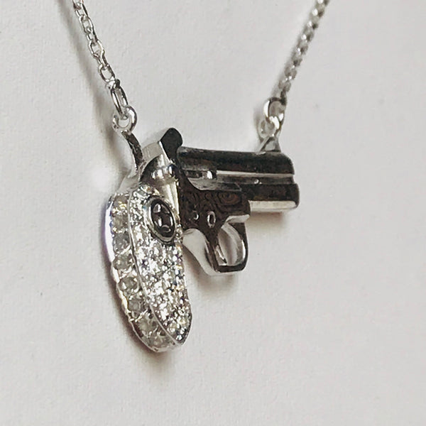 Gunshaped necklace 3