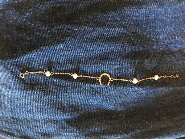 Horse Shoe Anklet - With Pearls